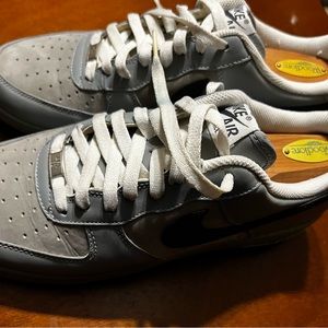 Men’s air force 1’s grey and navy